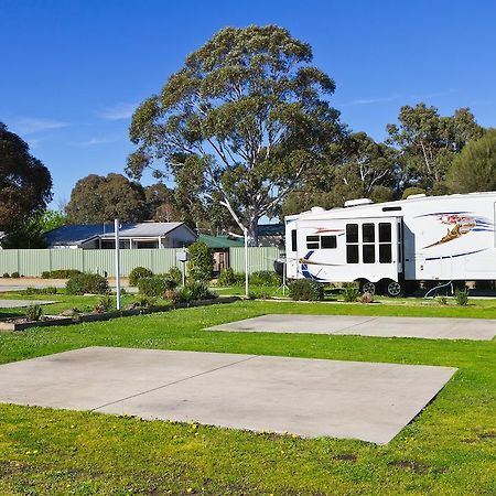 Sandhurst Motel Carrum Downs Екстер'єр фото