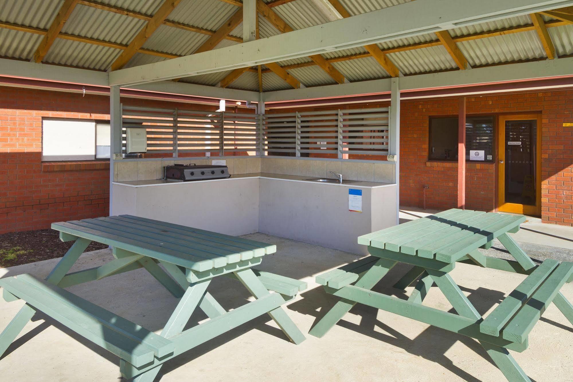 Sandhurst Motel Carrum Downs Екстер'єр фото