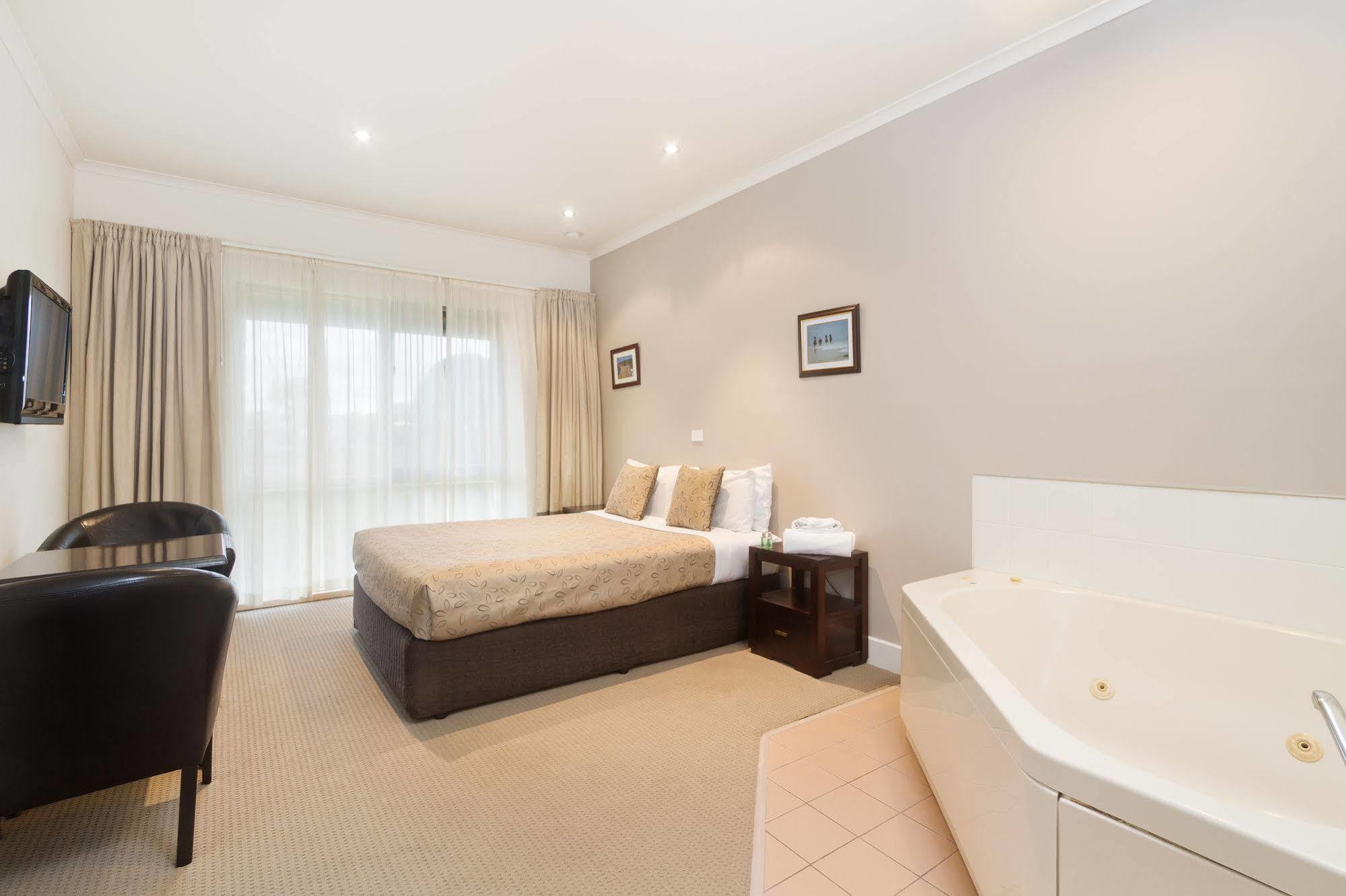 Sandhurst Motel Carrum Downs Екстер'єр фото