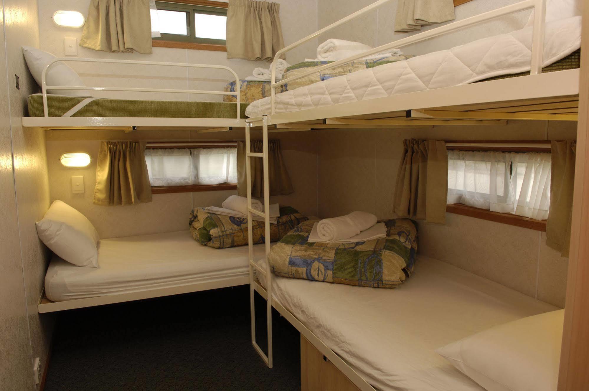 Sandhurst Motel Carrum Downs Екстер'єр фото