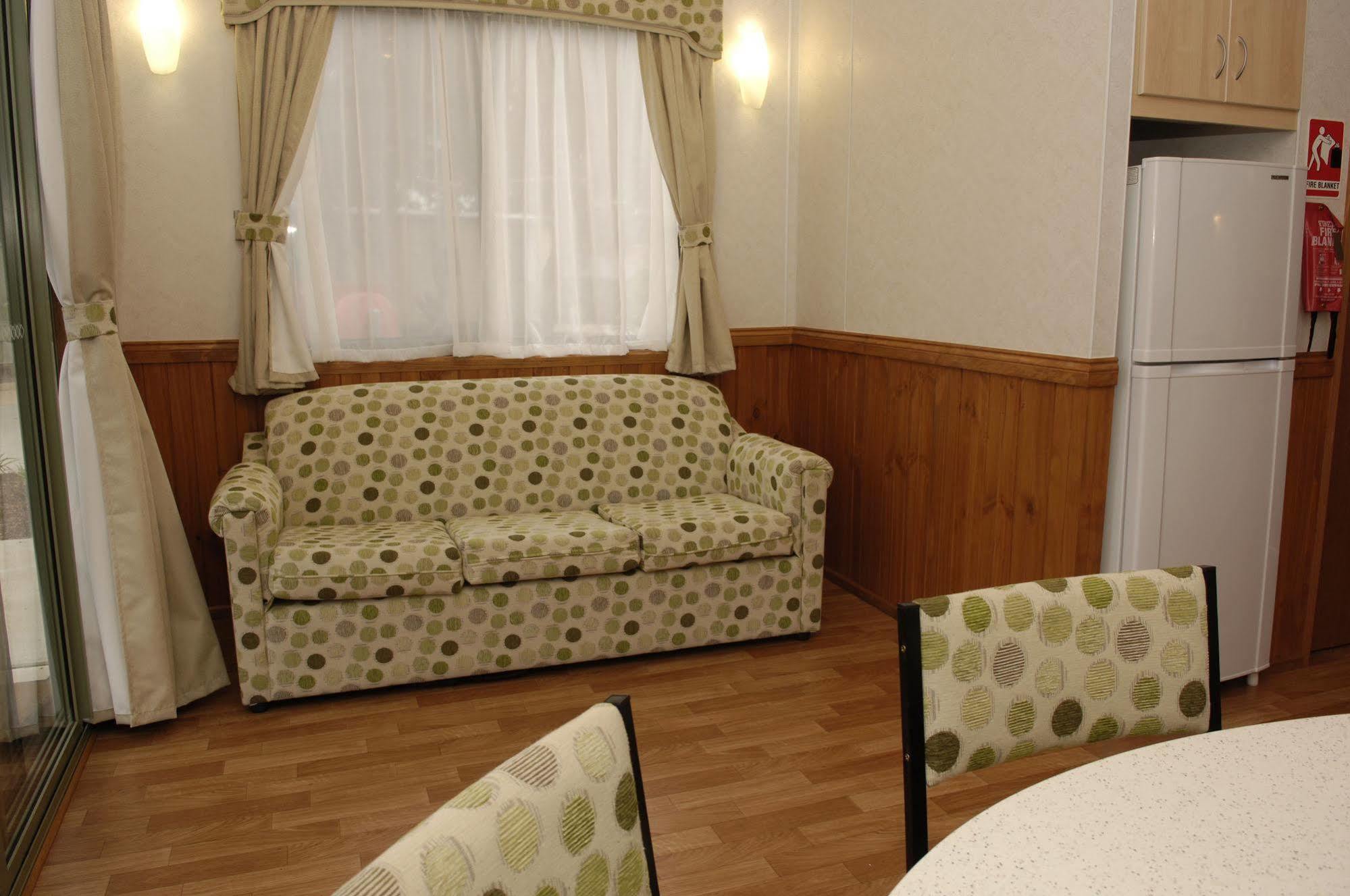 Sandhurst Motel Carrum Downs Екстер'єр фото